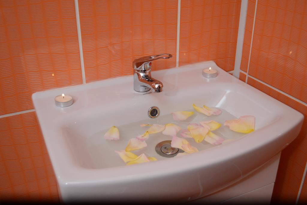 Ersa Panzio Hotel Bisericani  Quarto foto