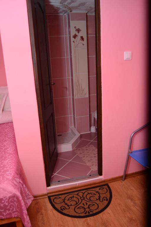 Ersa Panzio Hotel Bisericani  Quarto foto
