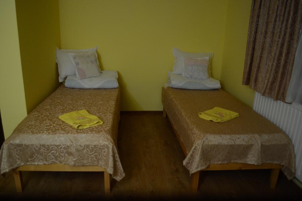 Ersa Panzio Hotel Bisericani  Quarto foto